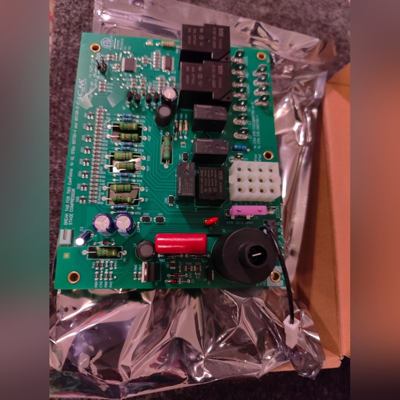 ICM Controls ICM2818 Furnace Control Board - Picture 4 of 4